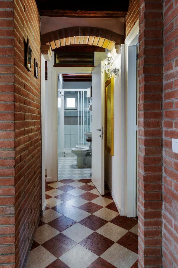 Antico Caminetto Alla Biennale Venesia Bagian luar foto